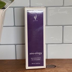 Younique Liquid Makeup Remover